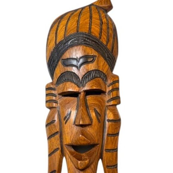 Hand-Carved African Wood Sculpture • Ghana Tribal Mask-Style Standing Figure - Picture 3 of 4